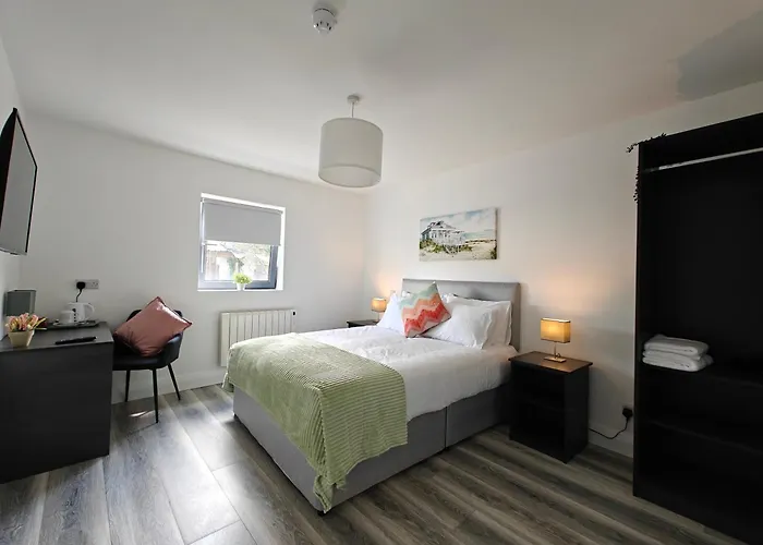 Michael A's Pub Hotell *